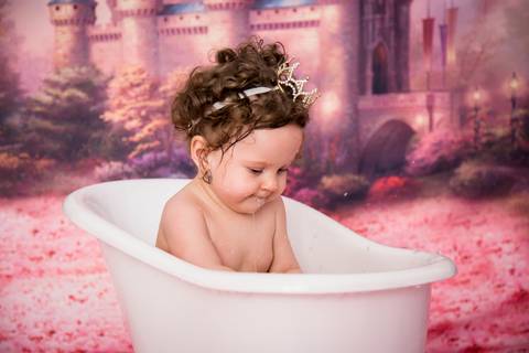 Banho para limpar o bolo do smah the cake ensaio em Brasilia no tema princesa'