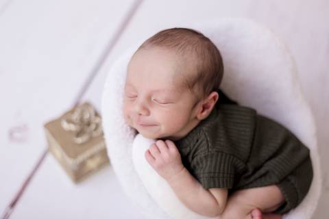 Delizadeza do ensaio newborn em Brasilia'