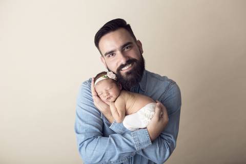 Amor de pai em ensaio newborn Brasilia'