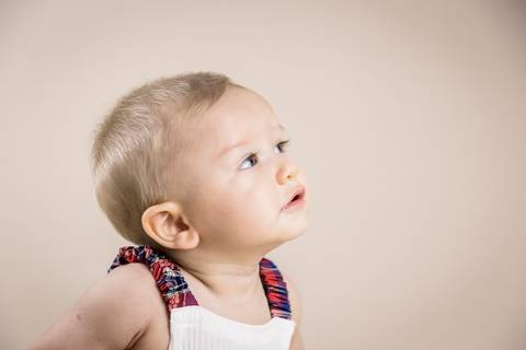 bebe em close, acompanhamento de seis meses'