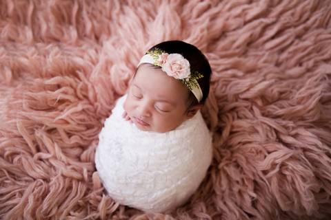 Ensaio Newborn bebê de 15 dias em Brasilia, Flokati Rosa antigo, Gabi Aine'