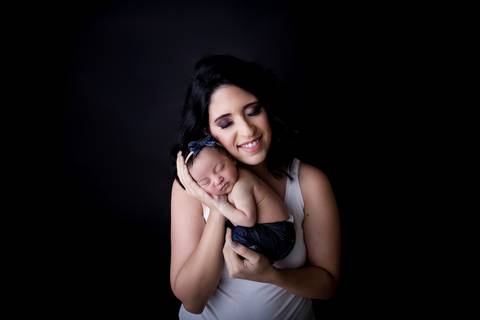 Mamãe e eu , ensaio newborn Brasilia da Heloisa'