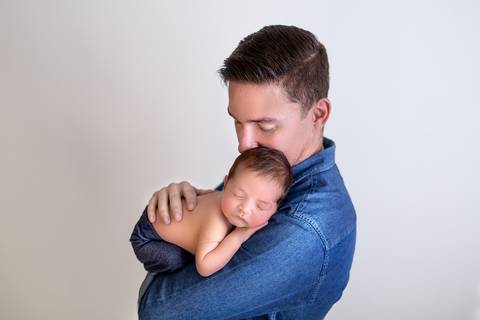 Amor de pai Ensaio Newbirn Brasilia Gabi Aine'