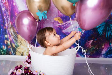 balões no ensaio smash the cake jardim borboletas'