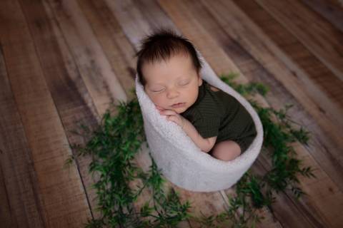 Newborn na cadeirinha àguas CLaras DF'