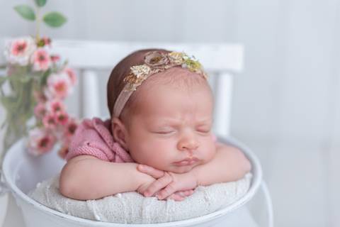 Newborn Brasilia Menina no baldinho '