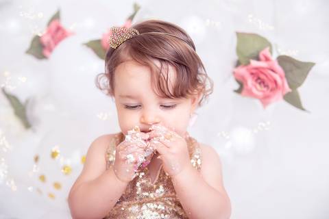 Smash the cake, lambança com o bolo primeiro ano do bebê em Brasília'