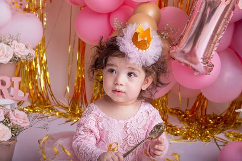 Princesa no smash the cake rosa e dourado em Brasília'