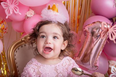 Sorriso no ensaio smash the cake Brasilia DF'