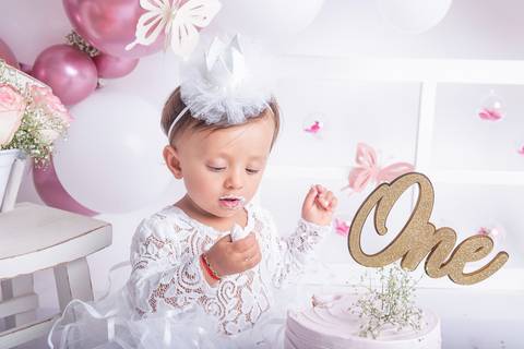 Ensaio primeiro ano, celebrar primeiro ano, tema jardim, ensaio smash the cake'