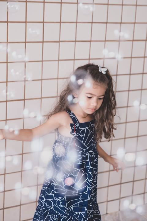 Ensaio em casa, lifestyle, ensaio bolha de sabão'