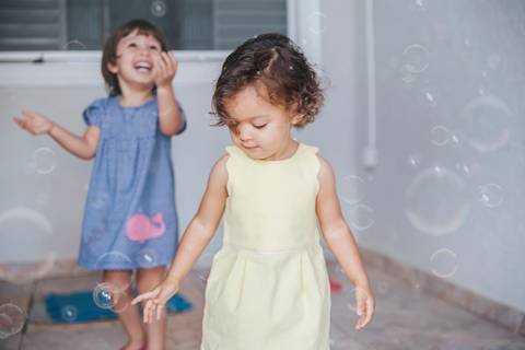 ensaio em casa, lifestyle, bolha de sabão, Brasilia DF'