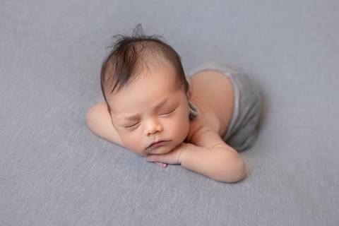 Bebê de bracinhos 10 dias, ensaio em àguas claras, Brasilia DF'