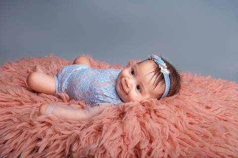 Bebe em seu ensaio de acompanhamento de primeiro ano Brasília DF'