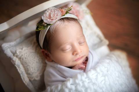 Pose ladinho, Piebaldismo, bebê 13 dias, águas claras, Gabi Aine'