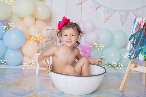 hora do banho no ensaio pinturinha, tema tieday, Gabi Aine'