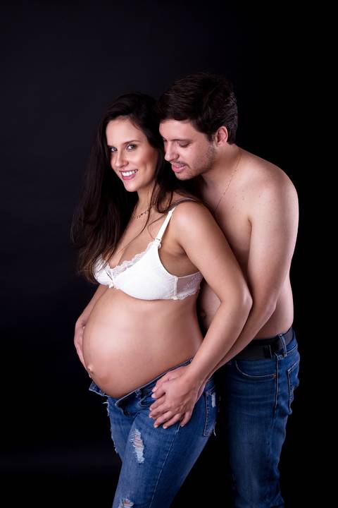 Ensaio casal em ensaio gestante Brasilia DF sorriso de amor'