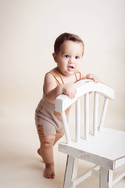 Bebe em pé, 10 meses, Ensaio familia'