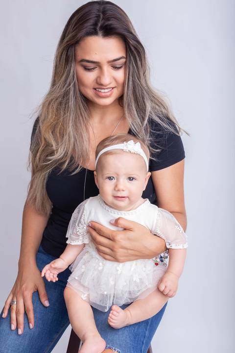 detalhe olho azul, bebê de 6 meses Mamãe e filha'