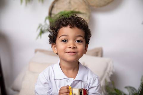 Ensaio de criança de 3 anos, menino, dia das mães em Brasília'