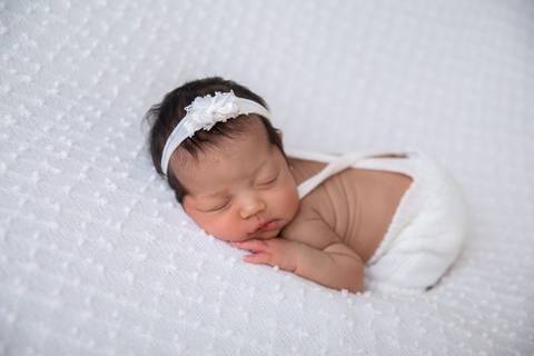 Bebê menina Newborn Menina, Manta branca, produção clarinha'