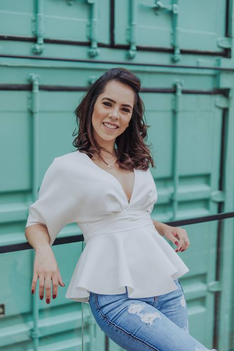 Book Feminino contener Madeiro em àguas Claras'