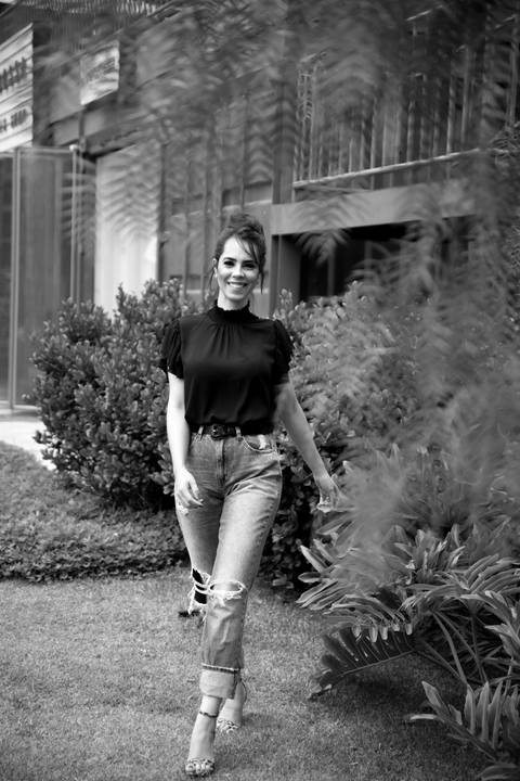 Fotografia editorial, ensaio feminino, preto e branco, Gabi Aine Fotografia, àguas Claras'