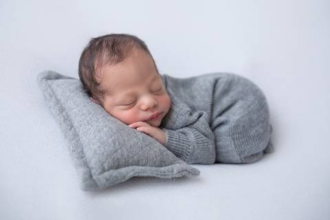 pose bumbum, menino, ensaio de recem-nascido, newborn '