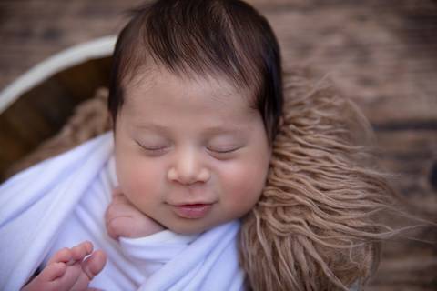 Sorriso no ensaio newborn Brasília'