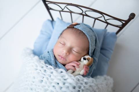 Menino recém-nascido, caminha, manta azul, newbirn Brasilia '