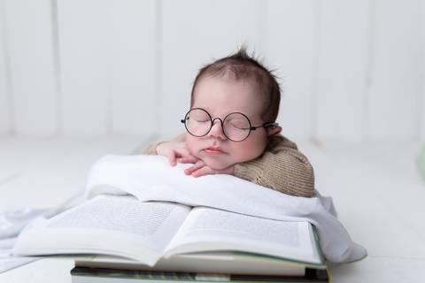 Bebe estudioso, Newbirn Brasília'