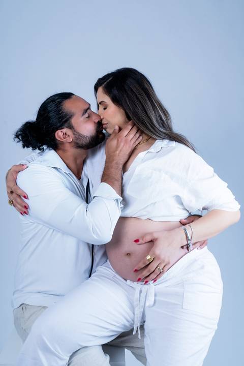 ensaio gestante em estudio'