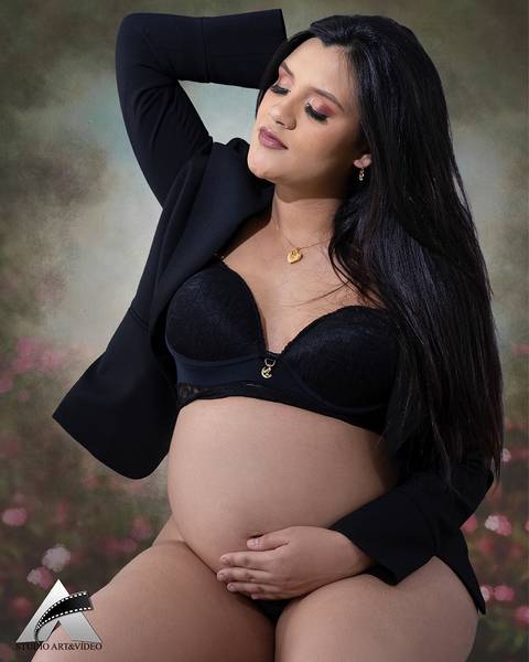 Fotografia-Gestante-Ensaio Gestante-Sarah-Stúdio-Art-E-Video-Campo-Belo-MG'