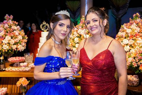 Ensaio-Fotográfico-de-15-anos-Campo-Belo- '