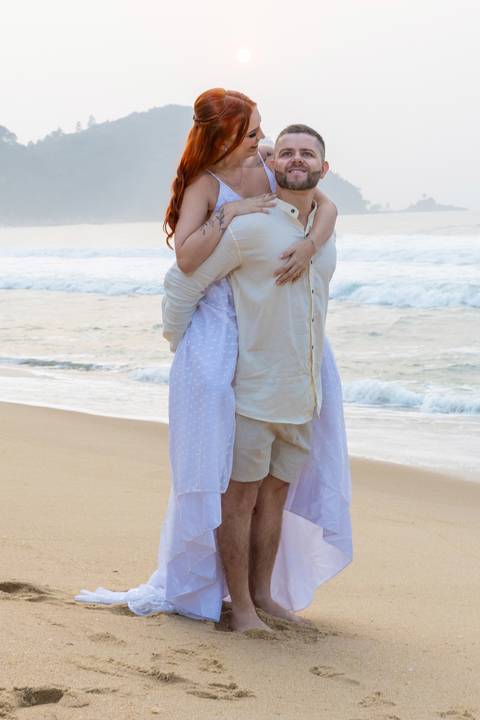 Website de Adelson Dias, fotógrafo especializado em fotografia diferenciada de casamento, ensaios de casal, ensaios pré-wedding, ensaios pós-casamento com álbum de casamente na região de Campo Belo – MG.

'