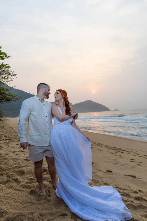 Website de Adelson Dias, fotógrafo especializado em fotografia diferenciada de casamento, ensaios de casal, ensaios pré-wedding, ensaios pós-casamento com álbum de casamente na região de Campo Belo – MG.

'