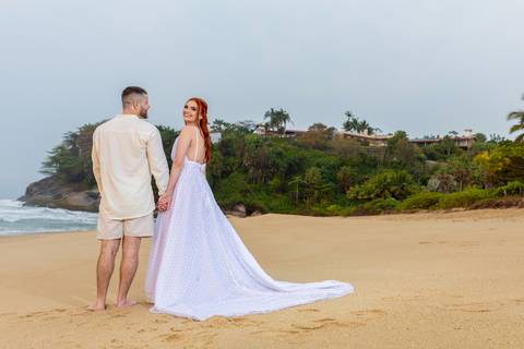 Website de Adelson Dias, fotógrafo especializado em fotografia diferenciada de casamento, ensaios de casal, ensaios pré-wedding, ensaios pós-casamento com álbum de casamente na região de Campo Belo – MG.

'