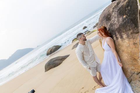 Website de Adelson Dias, fotógrafo especializado em fotografia diferenciada de casamento, ensaios de casal, ensaios pré-wedding, ensaios pós-casamento com álbum de casamente na região de Campo Belo – MG.

'