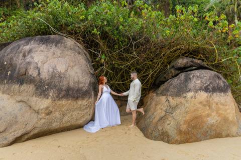 Website de Adelson Dias, fotógrafo especializado em fotografia diferenciada de casamento, ensaios de casal, ensaios pré-wedding, ensaios pós-casamento com álbum de casamente na região de Campo Belo – MG.

'