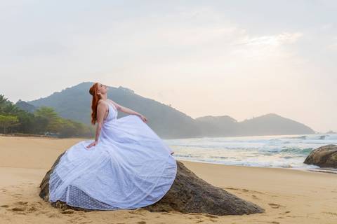 Website de Adelson Dias, fotógrafo especializado em fotografia diferenciada de casamento, ensaios de casal, ensaios pré-wedding, ensaios pós-casamento com álbum de casamente na região de Campo Belo – MG.

'