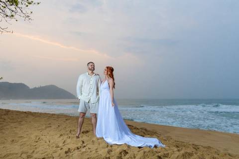 Website de Adelson Dias, fotógrafo especializado em fotografia diferenciada de casamento, ensaios de casal, ensaios pré-wedding, ensaios pós-casamento com álbum de casamente na região de Campo Belo – MG.

'