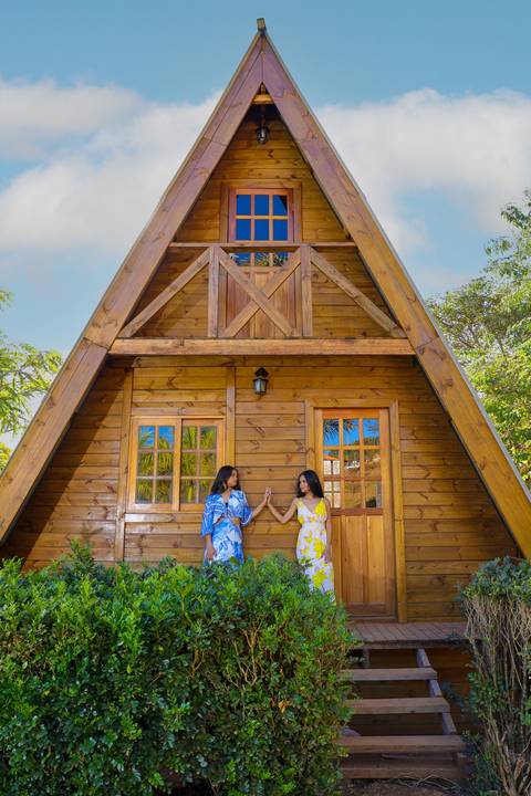 Website de Adelson Dias, fotógrafo especializado em fotografia de 15 anos, ensaios externos e em estúdio de debutantes, com álbum (book) de 15 anos na região de Campo Belo – MG.'