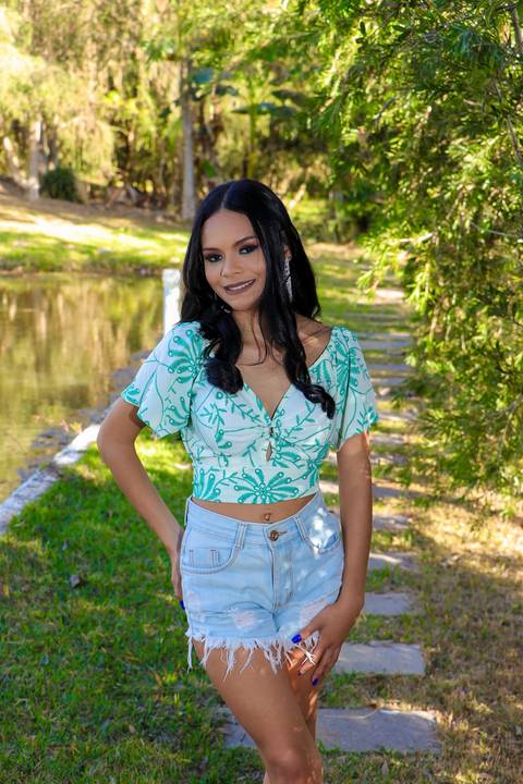 Website de Adelson Dias, fotógrafo especializado em fotografia de 15 anos, ensaios externos e em estúdio de debutantes, com álbum (book) de 15 anos na região de Campo Belo – MG.'