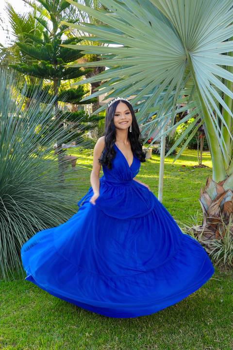 Website de Adelson Dias, fotógrafo especializado em fotografia de 15 anos, ensaios externos e em estúdio de debutantes, com álbum (book) de 15 anos na região de Campo Belo – MG.'