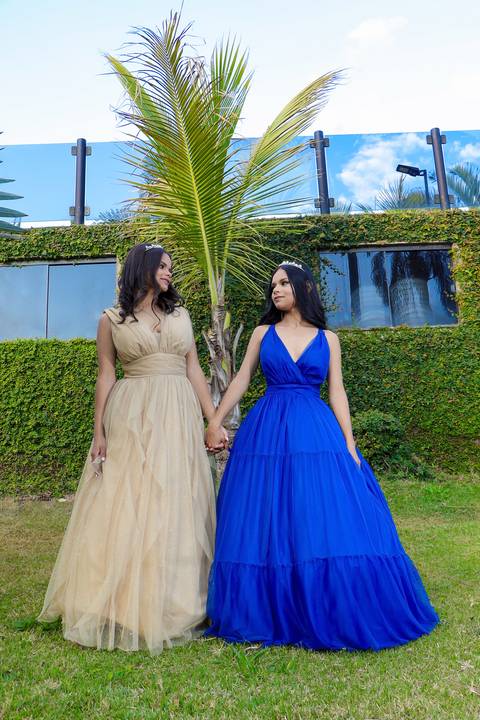 Website de Adelson Dias, fotógrafo especializado em fotografia de 15 anos, ensaios externos e em estúdio de debutantes, com álbum (book) de 15 anos na região de Campo Belo – MG.'