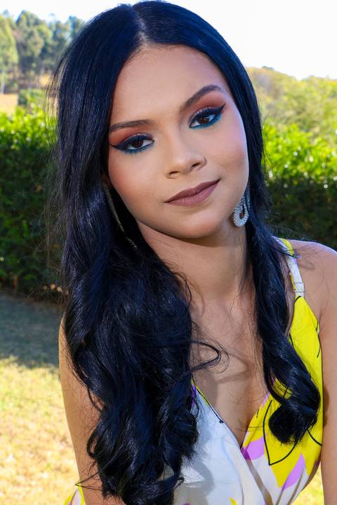 Website de Adelson Dias, fotógrafo especializado em fotografia de 15 anos, ensaios externos e em estúdio de debutantes, com álbum (book) de 15 anos na região de Campo Belo – MG.'