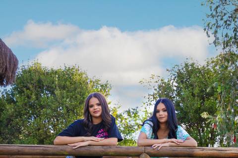 Website de Adelson Dias, fotógrafo especializado em fotografia de 15 anos, ensaios externos e em estúdio de debutantes, com álbum (book) de 15 anos na região de Campo Belo – MG.'