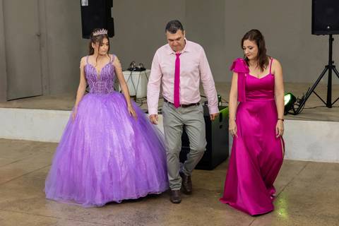 Ensaio-Fotográfico-de-15-anos-Campo-Belo-     '