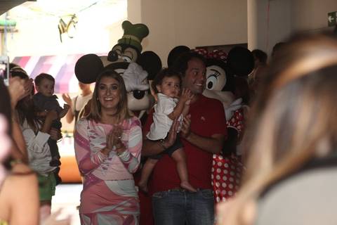 Festa Infantil Aniversario um ano - Buffet Kid beeruta - Santo André - Celso Vick fotografo'