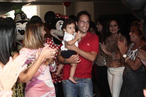 Festa Infantil Aniversario um ano - Buffet Kid beeruta - Santo André - Celso Vick fotografo'